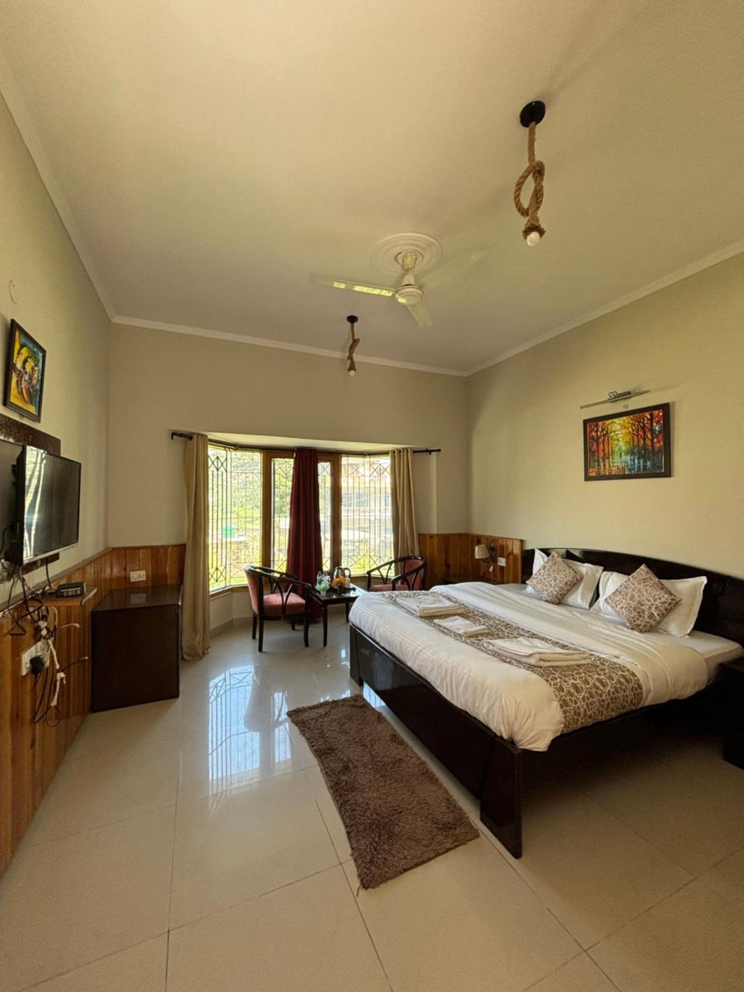 Ivy The Boutique Hotel Near Neem Karoli Temple Найнитал Экстерьер фото