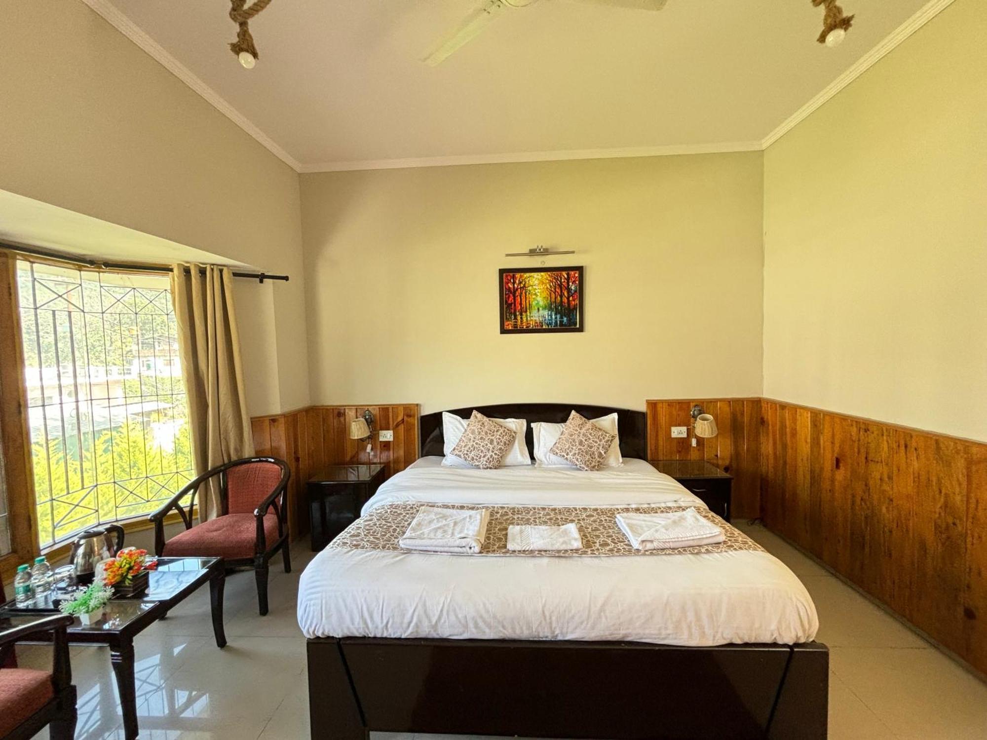 Ivy The Boutique Hotel Near Neem Karoli Temple Найнитал Экстерьер фото