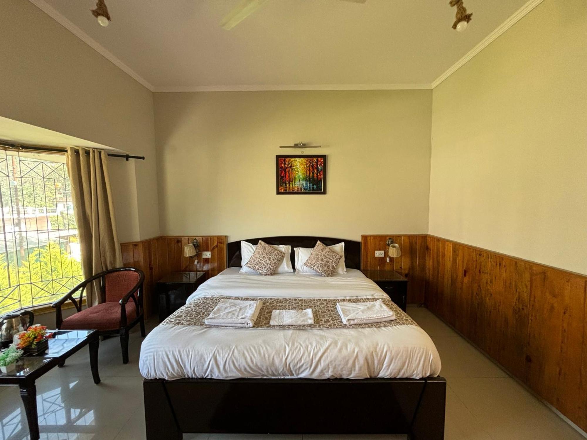 Ivy The Boutique Hotel Near Neem Karoli Temple Найнитал Экстерьер фото