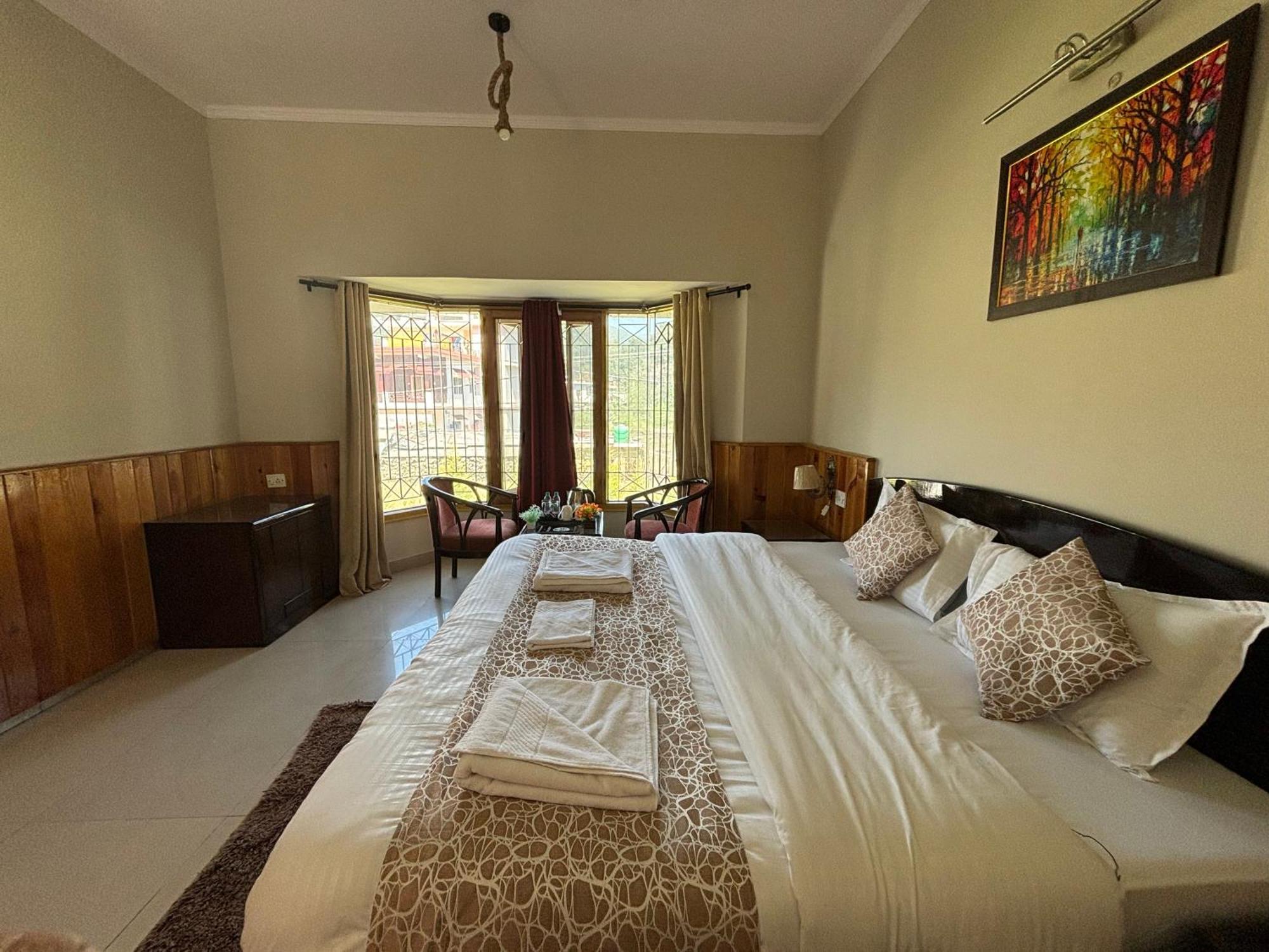 Ivy The Boutique Hotel Near Neem Karoli Temple Найнитал Экстерьер фото