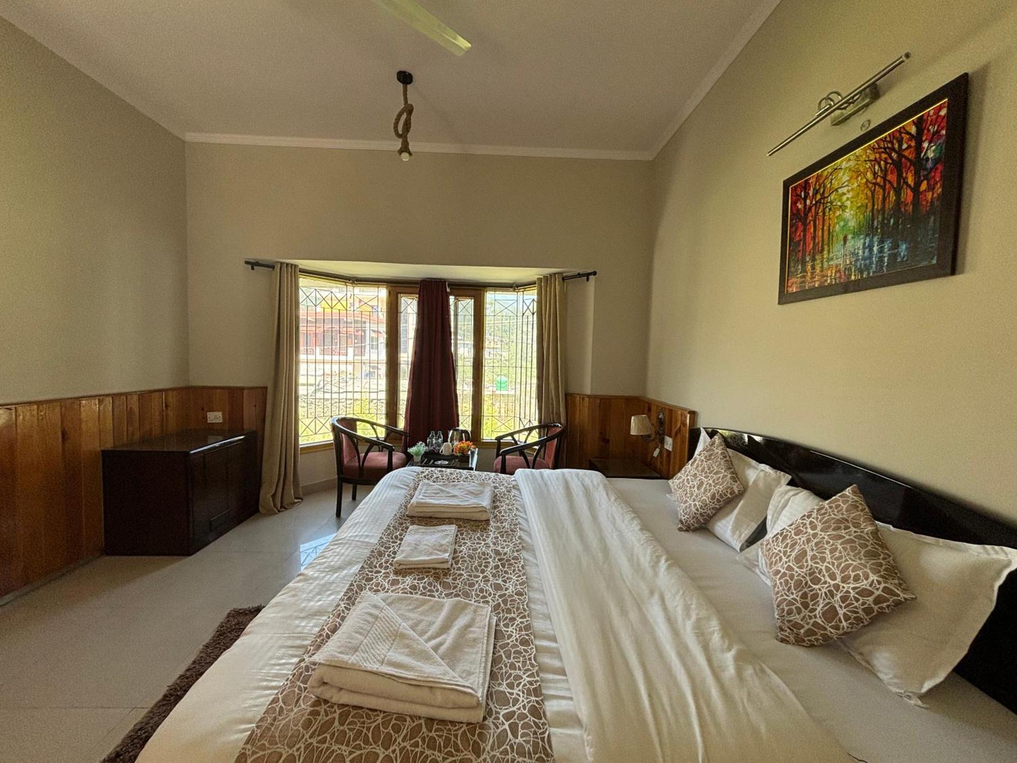 Ivy The Boutique Hotel Near Neem Karoli Temple Найнитал Экстерьер фото