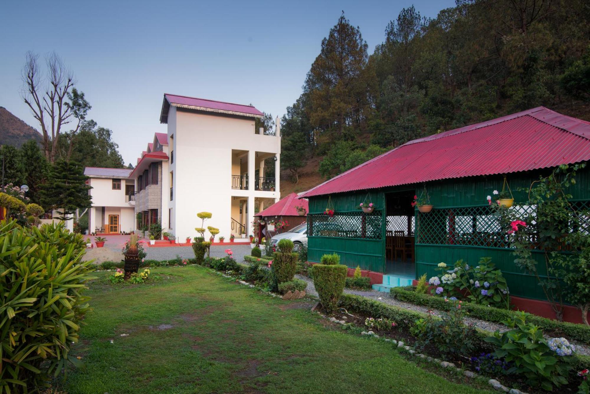 Ivy The Boutique Hotel Near Neem Karoli Temple Найнитал Экстерьер фото